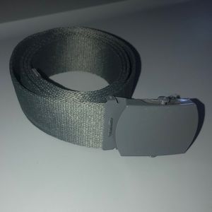 NWOT Zumiez grey belt